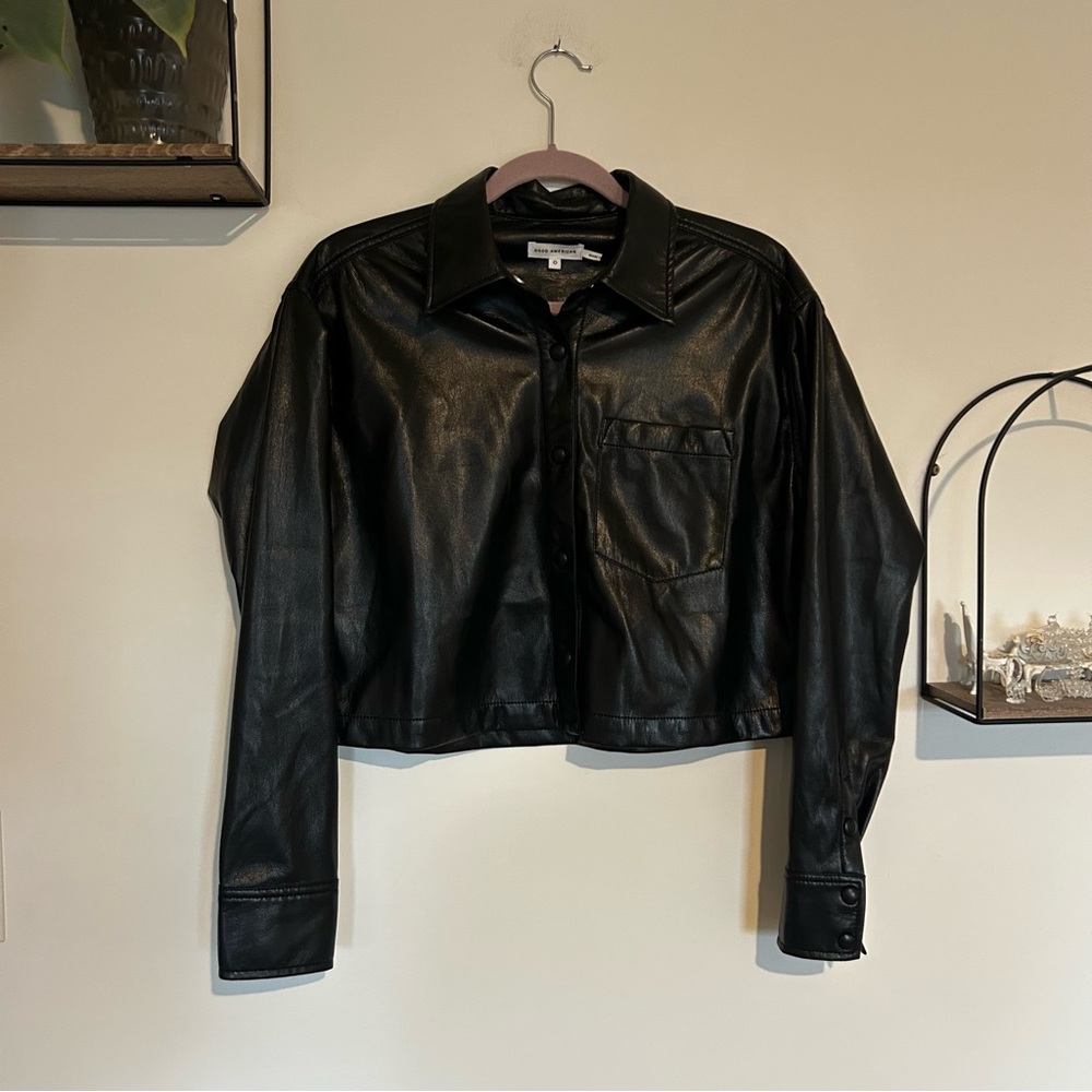 Good American Black Faux Leather Snap Button Collared Cropped Jacket Size 0 (XS)